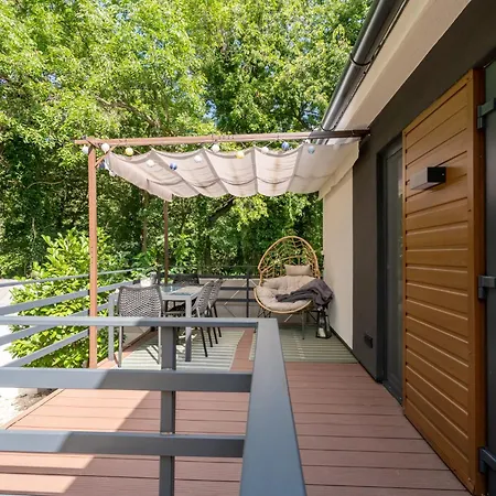 דירה Patrikabin טטה